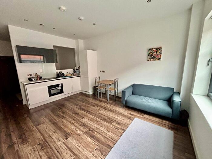 1 Bedroom Apartment For Sale In Pope Street, Birmingham, B1