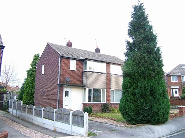 3 Bedroom Semi-Detached House To Rent In Woolgreaves Avenue, Wakefield, WF2