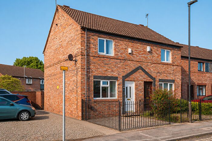 2 Bedroom End Terrace House For Sale In Scaife Gardens, York, YO31