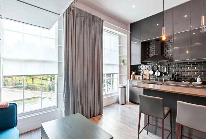 Apartment To Rent In Oakley Square, Mornington Crescent, Euston, Camden, London, NW1