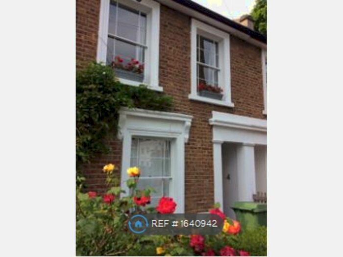 2 Bedroom Terraced House To Rent In Chadwick Road, London, SE15