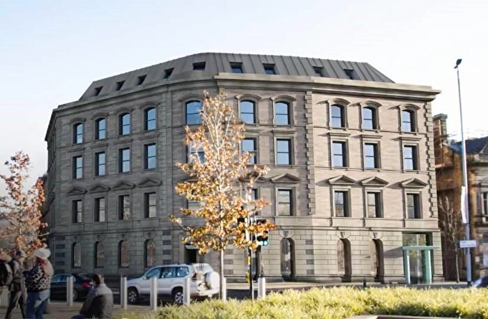 2 Bedroom Flat For Sale In Wellington Road, Dewsbury, WF13