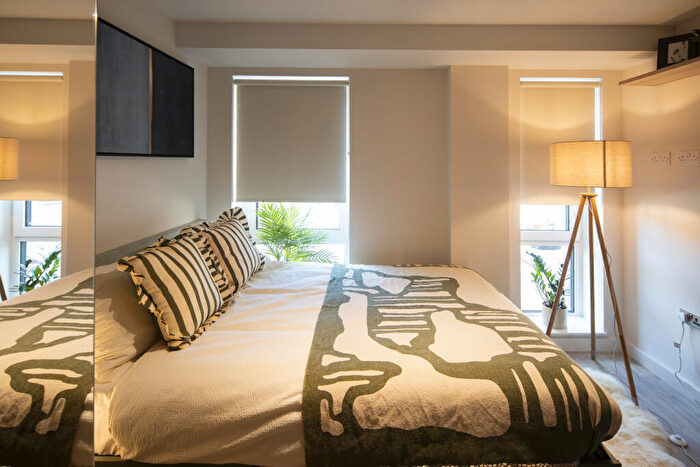 Studio To Rent In Clarence Street, Kingston Upon Thames, Surrey, KT1