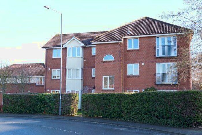 2 Bedroom Flat To Rent In Whiteway Close (Lo), St Annes Park, Bristol, BS4