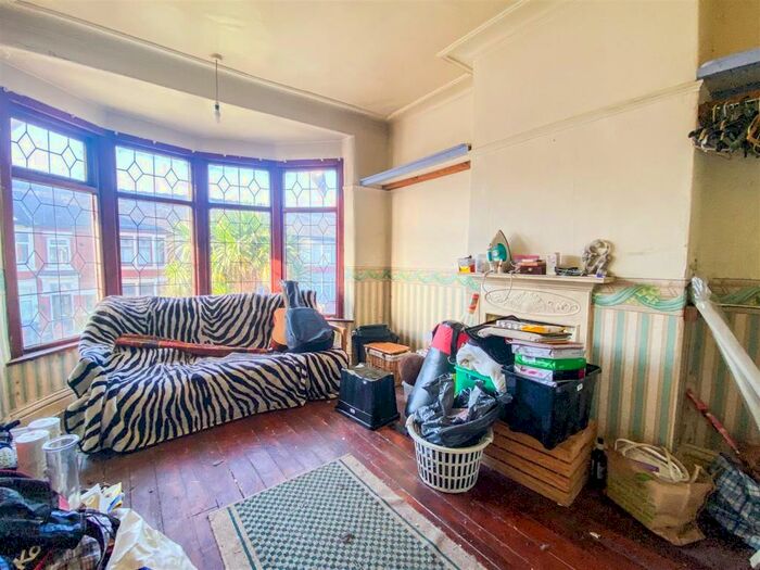 3 Bedroom Terraced House For Sale In Lichfield Road, Blackpool, FY1