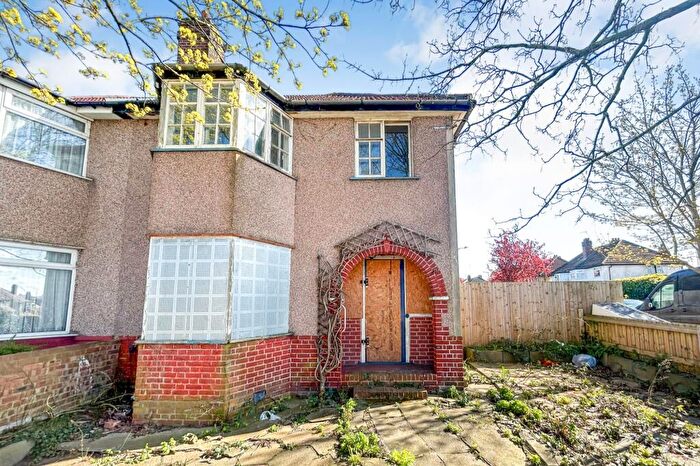 3 Bedroom Semi Detached House For Sale In Crest Road, Brent, London, NW2