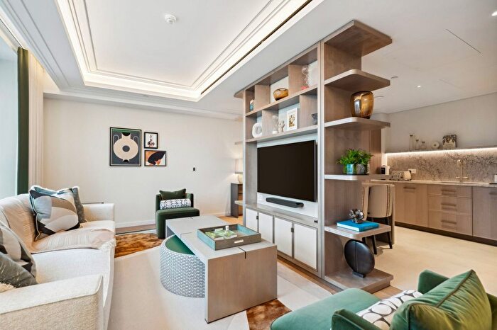 1 Bedroom Flat To Rent In Basil Street, Knightsbridge, London, SW3