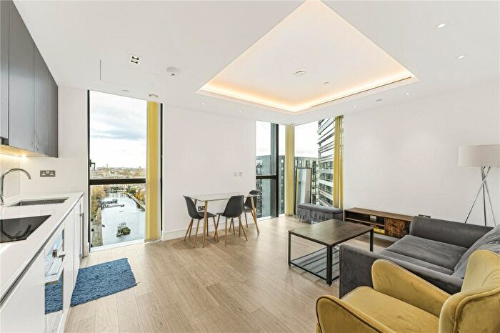 2 Bedroom Apartment To Rent In Bollinder Place, London, EC1V