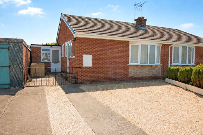 3 Bedroom Bungalow For Sale In Willow Garth, Eastrington, DN14