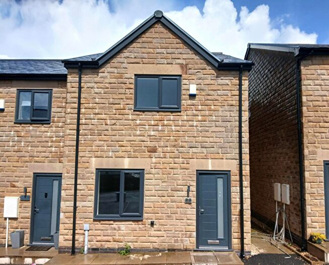 3 Bedroom End Of Terrace House To Rent In Spring Vale Mews, Bacup, Lancashire, OL13