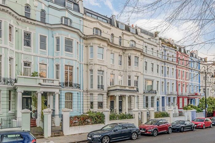 2 Bedroom Flat For Sale In Colville Terrace, Notting Hill, W11