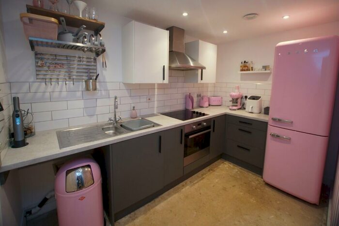 1 Bedroom Apartment To Rent In **Parking** Steeple View Apartment, Hyde, SK14