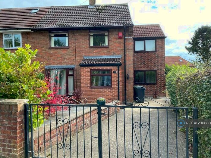 3 Bedroom Semi-Detached House To Rent In Tinshill Lane, Leeds, LS16