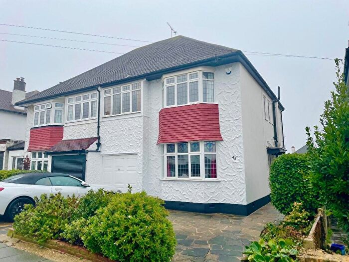 4 Bedroom Semi Detached House For Sale In Marine Estate, Leigh-On-Sea, Essex, SS9