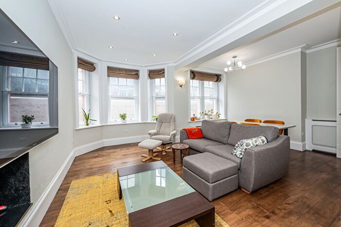 2 Bedroom Flat To Rent In Melcombe Court, Dorset Square, London, NW1