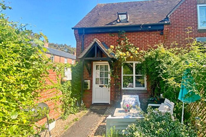 1 Bedroom Detached House To Rent In Bosley Crescent, Wallingford, OX10