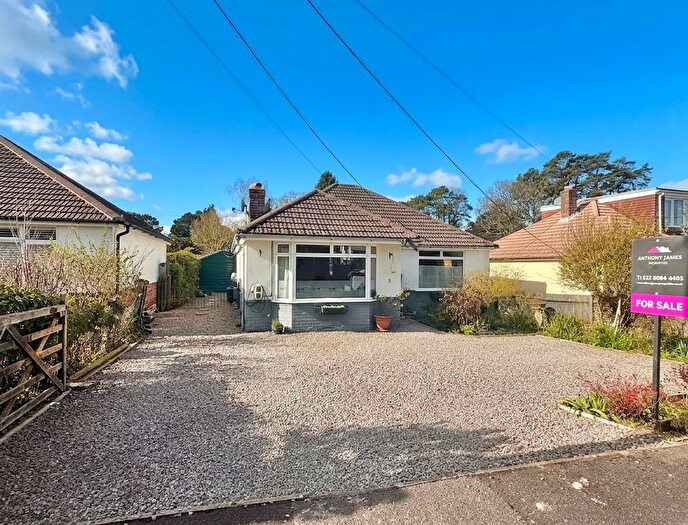 3 Bedroom Detached Bungalow For Sale In Wellington Close, Dibden Purlieu, SO45