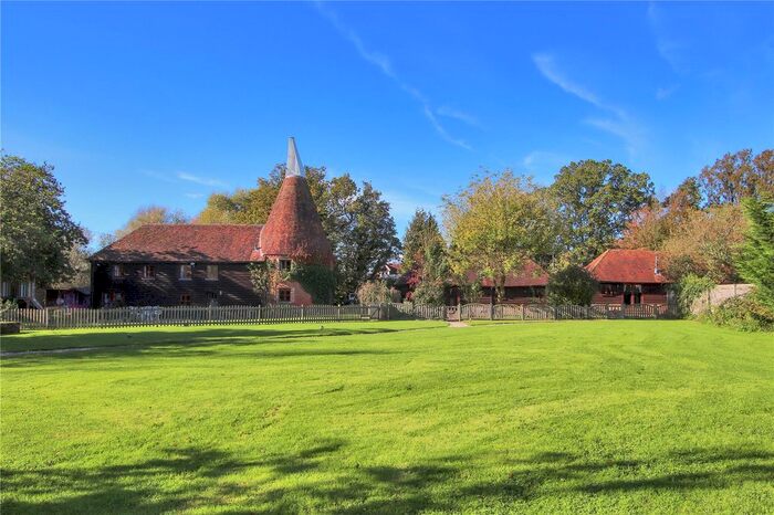 4 Bedroom Property For Sale In Hastings Road, Rolvenden, Cranbrook, Kent TN17