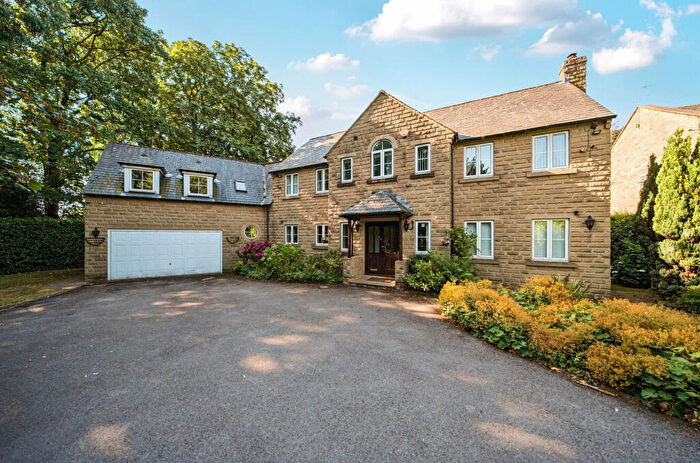 5 Bedroom Detached House For Sale In Ferndale, Foxhill Court, Weetwood, Leeds, LS16