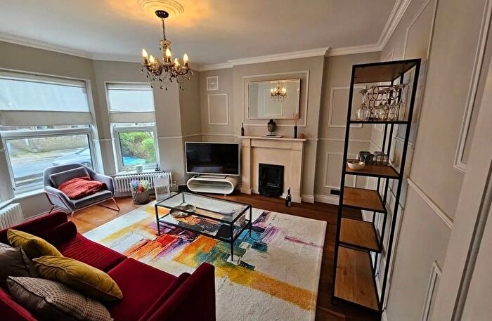1 Bedroom Flat To Rent In Wellington Gardens, Charlton, SE7