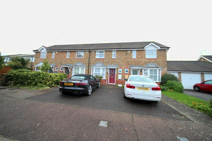 2 Bedroom Terraced House To Rent In Chadwick Avenue, London, N21