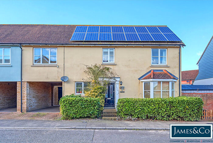 4 Bedroom Link Detached House For Sale In Flitch Green, Dunmow, CM6