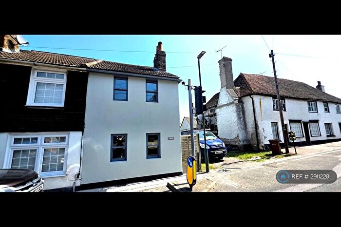 3 Bedroom Semi-Detached House To Rent In Lower Rainham Road, Gillingham, ME8