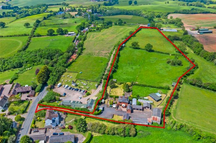 3 Bedroom Property For Sale In Astwood Bank, Redditch, Worcestershire, B96