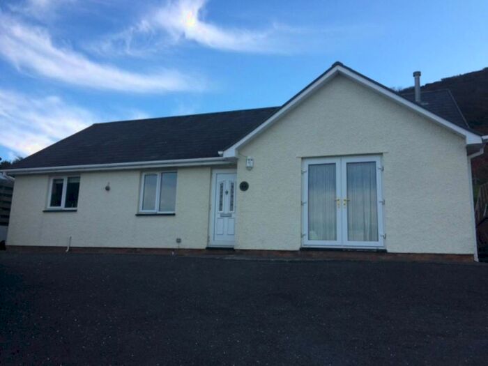 3 Bedroom Bungalow To Rent In Felin Y Mor, Aberystwyth, SY23
