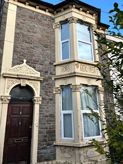 1 Bedroom Flat To Rent In High Street, Kingswood, Bristol, BS15