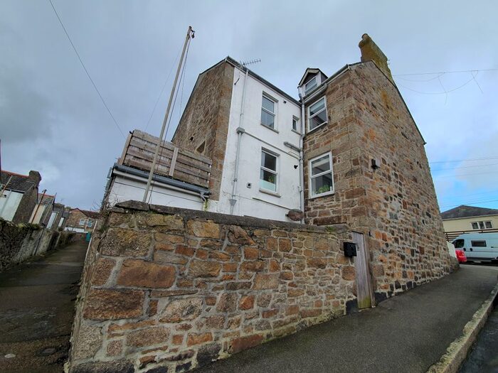 1 Bedroom Flat To Rent In Penare Terrace, Penzance, TR18