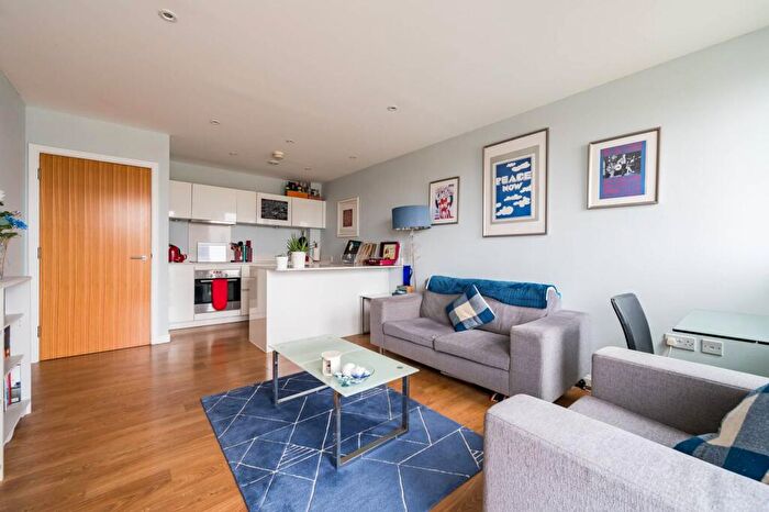 1 Bedroom Flat For Sale In Seven Seas Gardens, , Bow, London, E3
