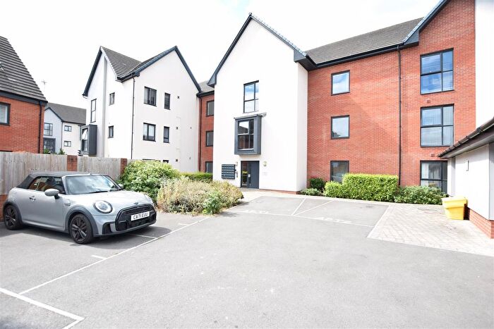 2 Bedroom Flat To Rent In Rhodfa'r Cei, Barry, CF62