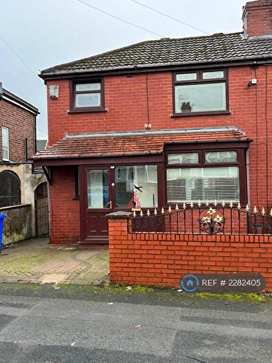 3 Bedroom Semi-Detached House To Rent In Ashdale Crescent, Droylsden, Manchester, M43