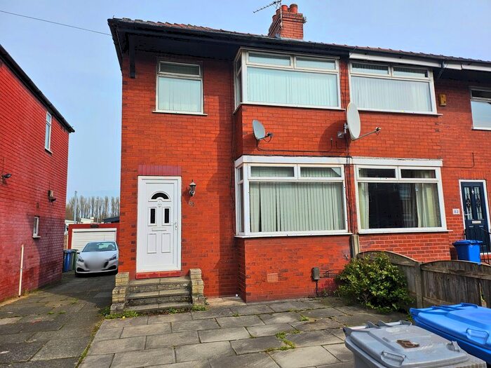 3 Bedroom Semi-Detached House To Rent In Audley Avenue, Stretford, M32