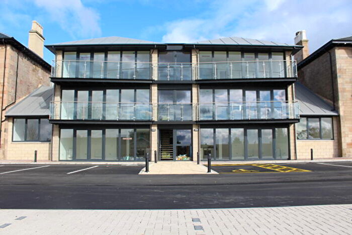 2 Bedroom Apartment To Rent In Apartment Colquhoun Street, Helensburgh, G84