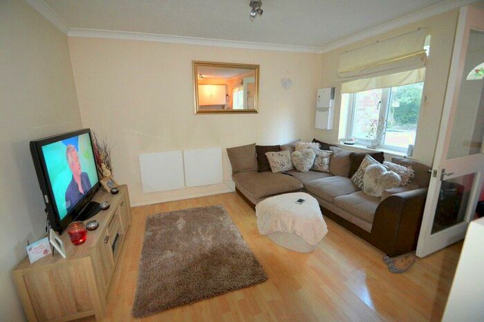 1 Bedroom Terraced House To Rent In Meadowbrook Close, Colnbrook, Berkshire, SL3