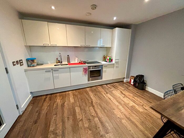 1 Bedroom Flat To Rent In Navigation Street, Birmingham, West Midlands, B5