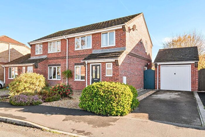 3 Bedroom Semi-Detached House For Sale In Lodington Court, Horncastle, LN9