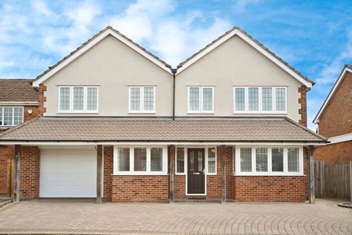 5 Bedroom Detached House For Sale In Woodstock Road, Broxbourne, EN10