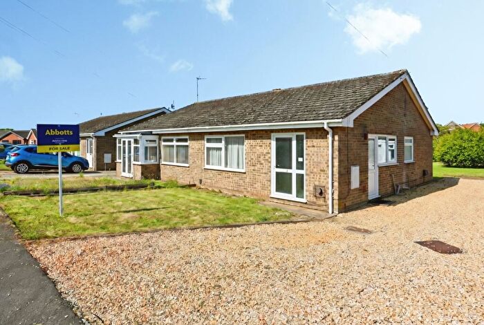 2 Bedroom Bungalow For Sale In Goosander Close, Snettisham, King's Lynn, Norfolk, PE31