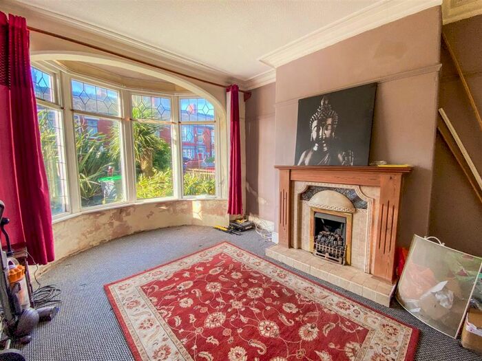 3 Bedroom Terraced House For Sale In Lichfield Road, Blackpool, FY1