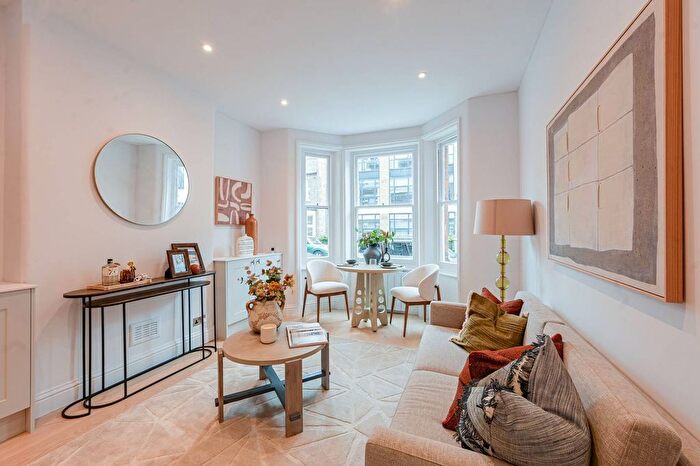 1 Bedroom Flat For Sale In Wyfold Road, Munster Village, London, SW6