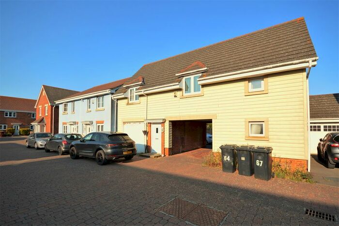 2 Bedroom Flat To Rent In Middleton Close, Bracklesham Bay, Chichester, West Sussex, PO20