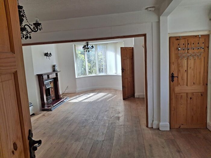 3 Bedroom Semi-Detached House For Sale In Middlewich Road, Walderslade, Cheshire, CW7