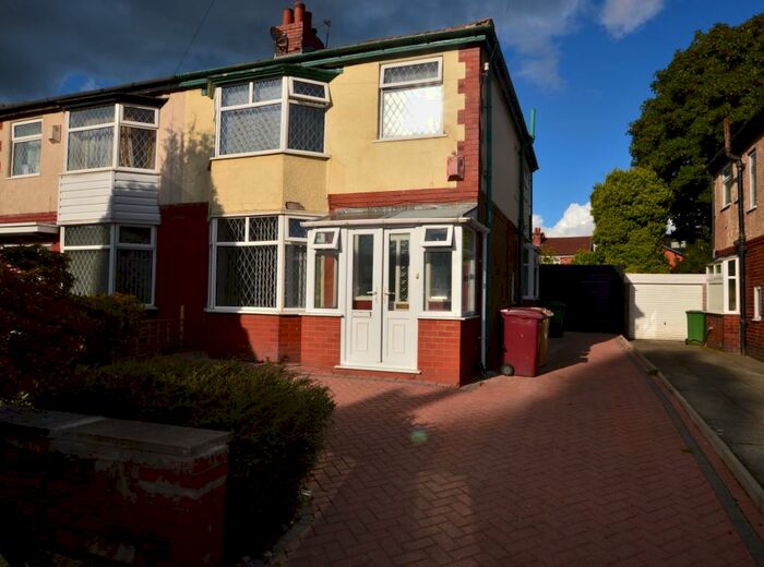 3 Bedroom Semi-Detached House To Rent In Denbigh Road, Bolton, BL2