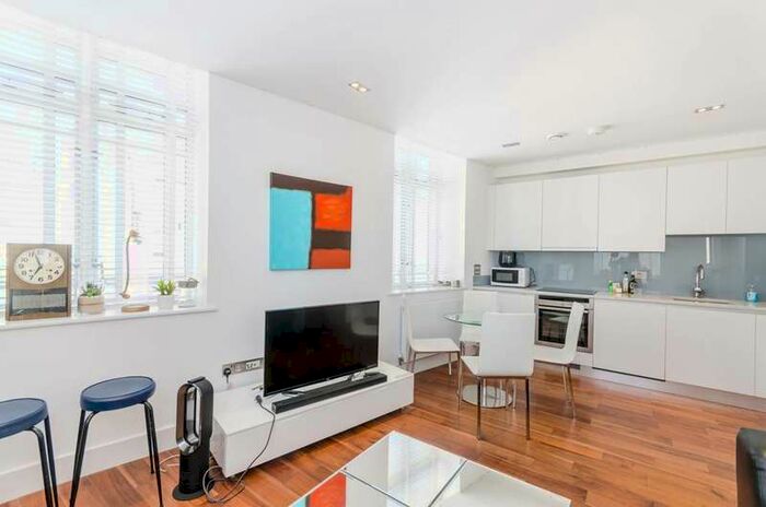 2 Bedroom Flat To Rent In Warren Street, Fitzrovia, W1T