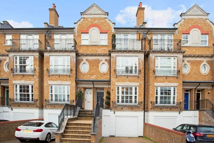 3 Bedroom Flat To Rent In Chapman Square, London, SW19