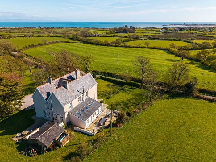 5 Bedroom Detached House For Sale In Abererch, Pwllheli, LL53