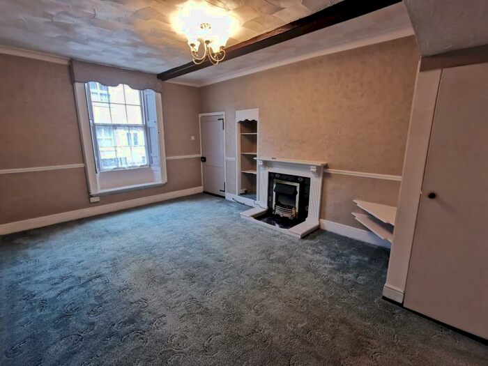 4 Bedroom Terraced House To Rent In Bridge Street, Loddon, Norwich, NR14